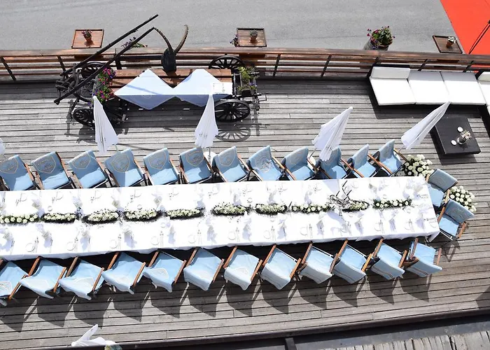 Ξενοδοχείο Salastrains