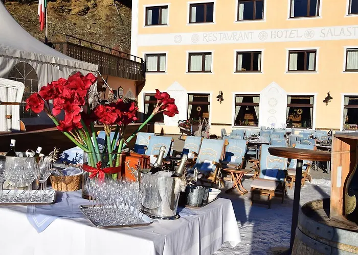 Hotel Salastrains 3*