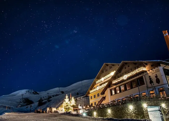 Ξενοδοχείο Salastrains 3*