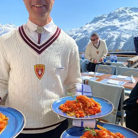 Ξενοδοχείο Salastrains